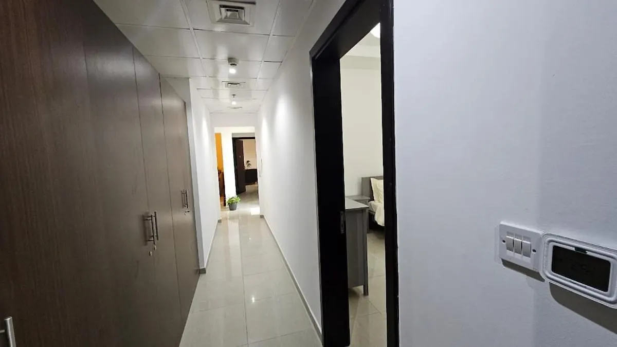 דובאי 2 Bedroom Beach-Front Flat In Marina