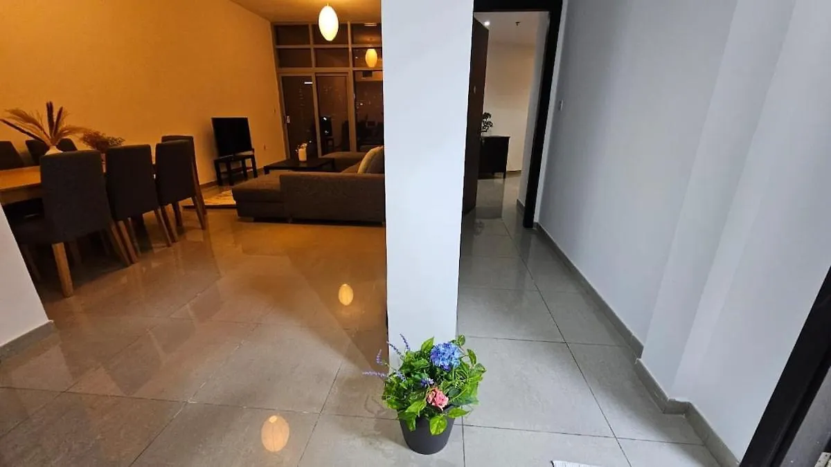 דובאי 2 Bedroom Beach-Front Flat In Marina